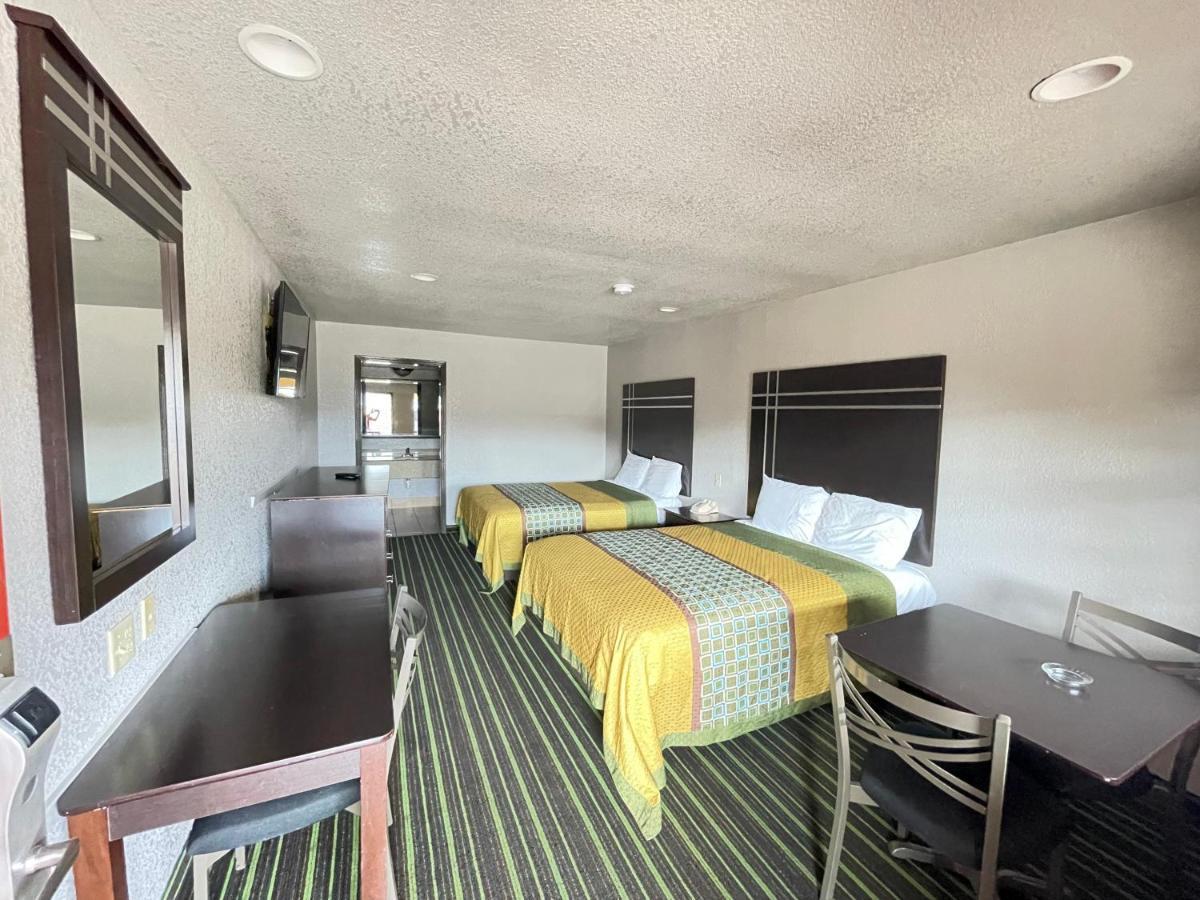 Regency Inn - Channelview Extérieur photo